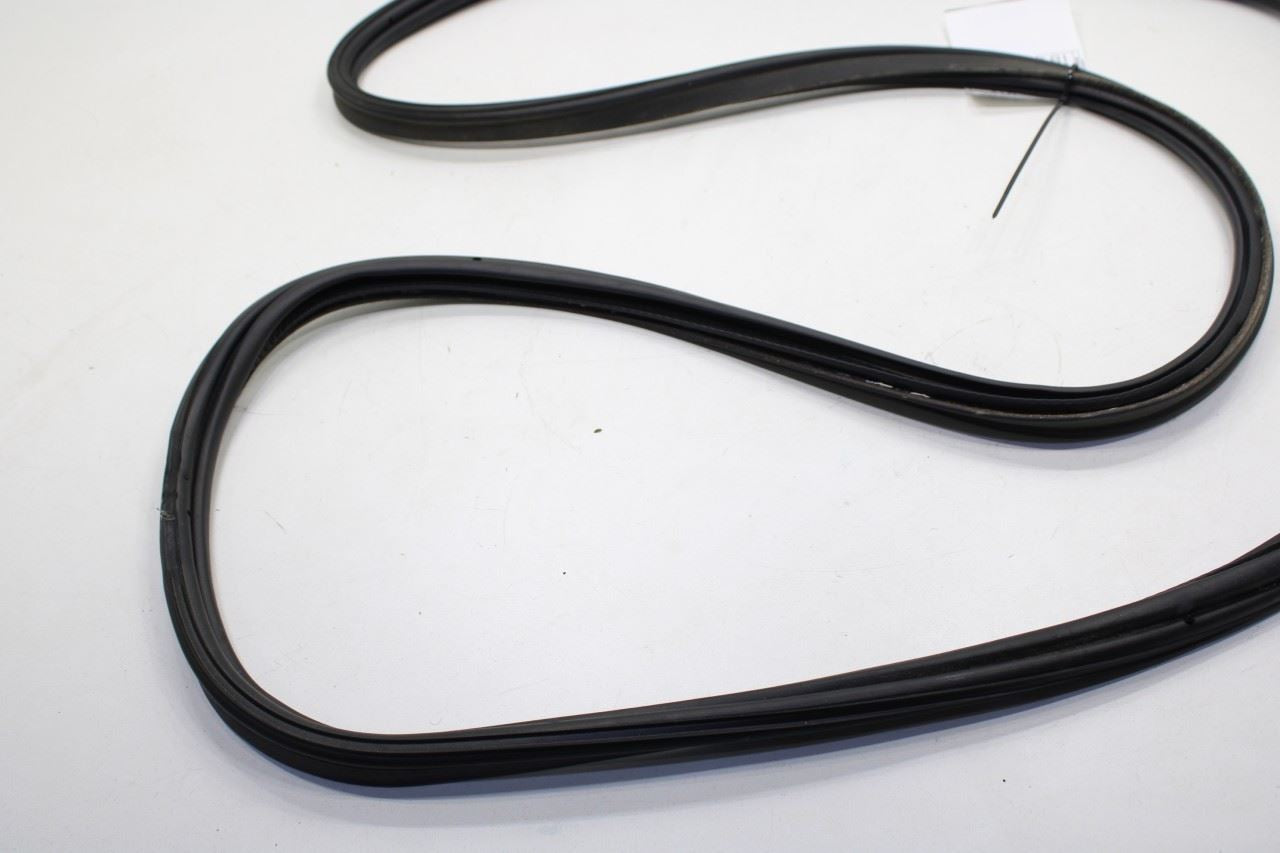 2014-2018 BMW X5 xDrive35i Trunk Lid Weatherstrip Seal 51767385847 OEM - Alshned Auto Parts