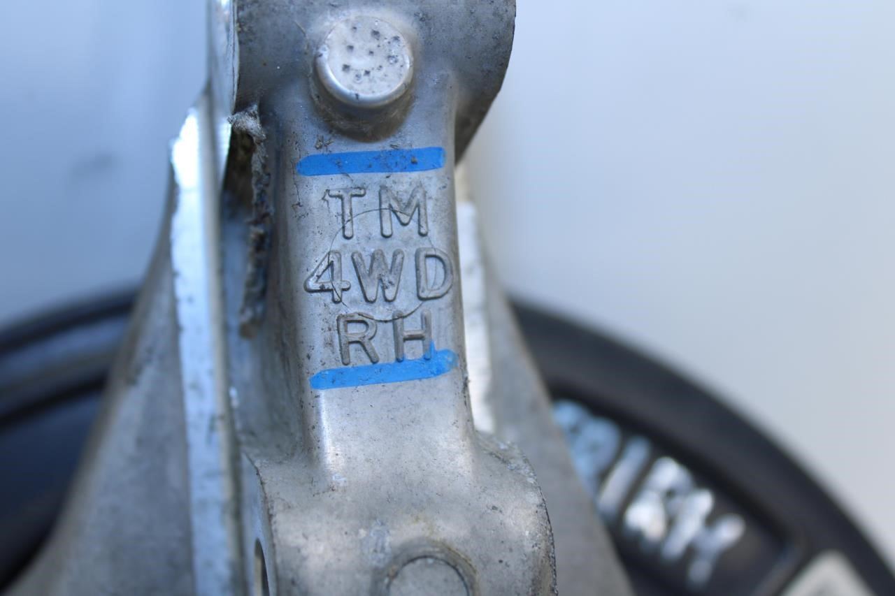 19-20 Hyundai Santa Fe AWD Front Right Side Spindle Knuckle Hub 51711-S1100 OEM - Alshned Auto Parts