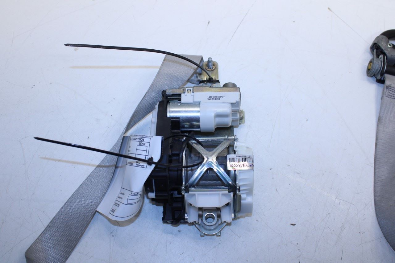 2012-15 Mercedes-Benz ML350 3.5L RWD Front Driver Left Side Seat Belt Retractor - Alshned Auto Parts