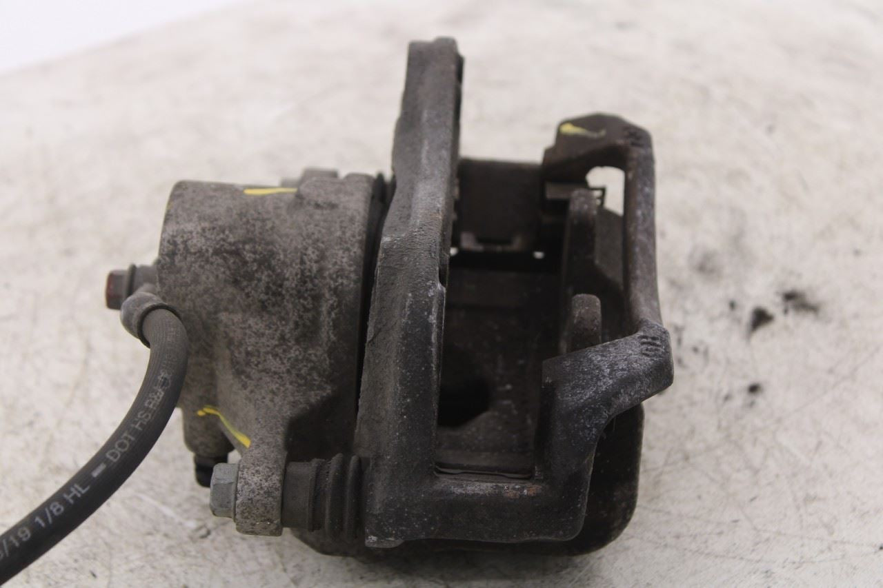 2019-2021 Hyundai Veloster Front Right and Left Driver Side Disc Brake Caliper8