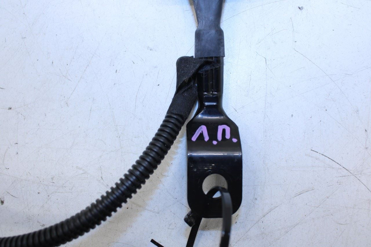 2012-15 Mercedes-Benz ML350 3.5L RWD Front Left or Right Side Seat Belt Buckle - Alshned Auto Parts