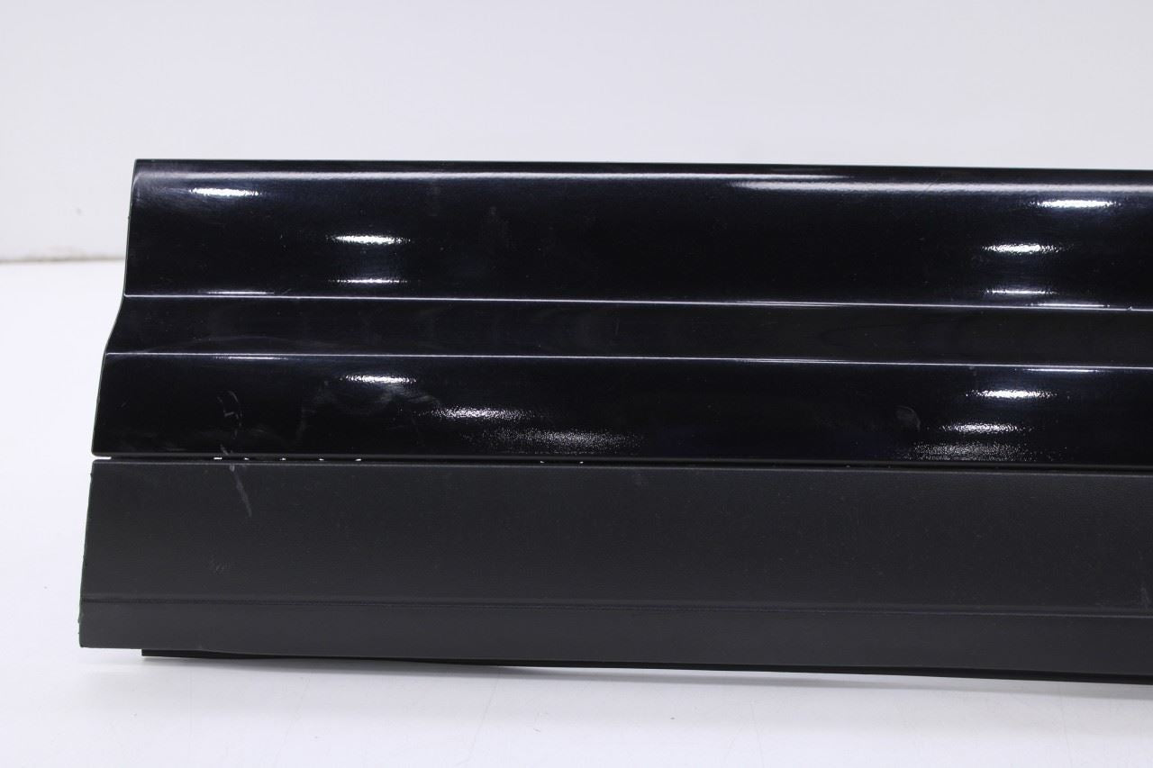 2011-18 Porsche Cayenne S Front Right Door Lower Garnish Molding 95855978804G2X2