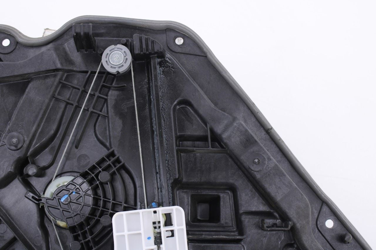 2021-26 Hyundai Elantra SE Rear Right Door Window Regulator w/ Carrier and Motor12
