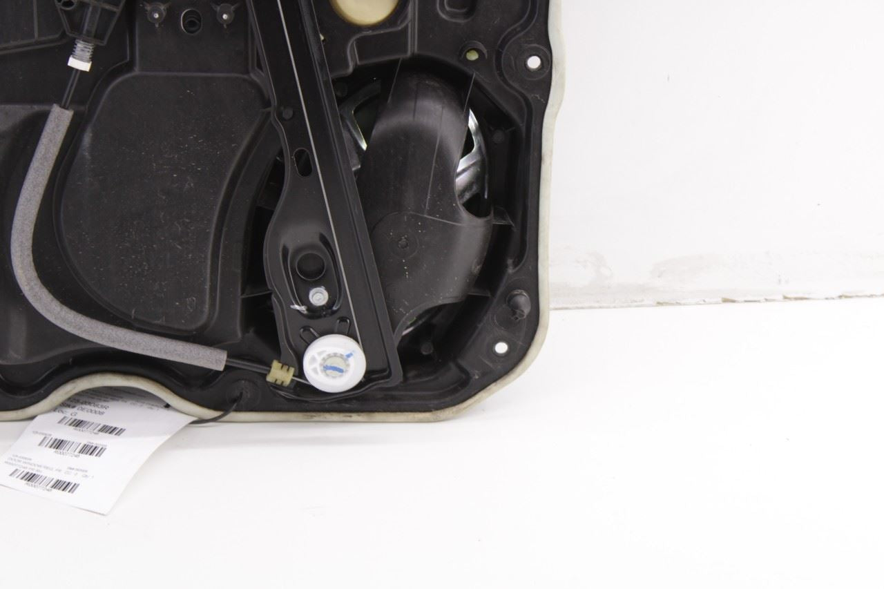 14-23 Jeep Cherokee Limited Front Right Door Window Regulator w/ Carrier w Motor - Alshned Auto Parts