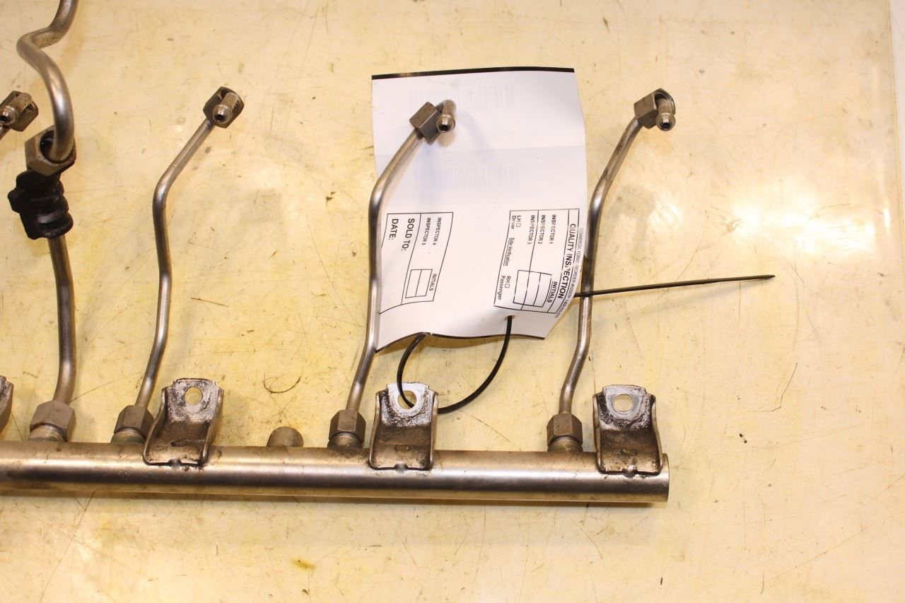 2010-2012 BMW 750Li xDrive 4.4L Right Side High-Pressure Fuel Rail 13537547599 - Alshned Auto Parts