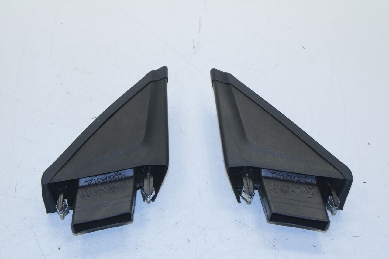17-21 Maserati Ghibli Front Right and Left Door Corner Vent Trim Cover 670040480 - Alshned Auto Parts