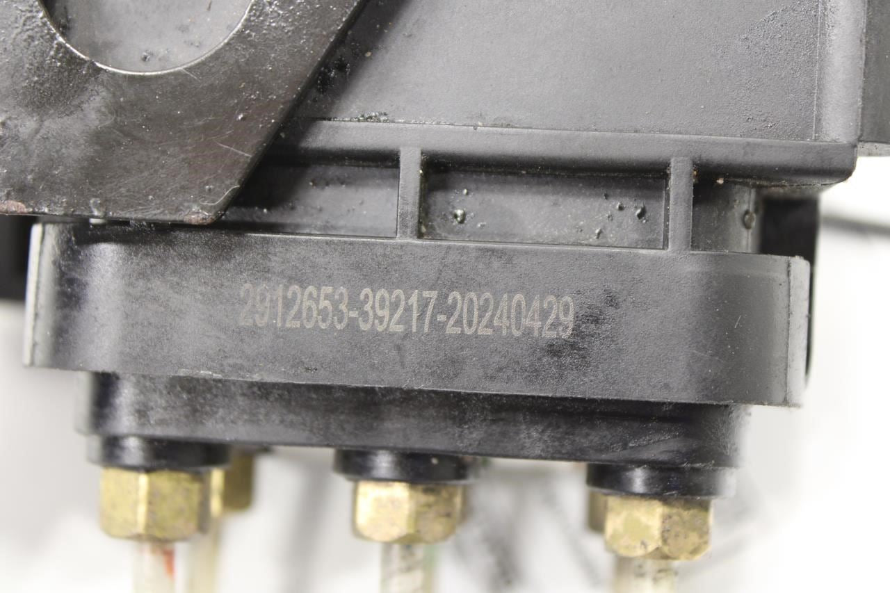 07-17 Mercedes-Benz S550 Air Suspension Supply Valve Block Module 212-320-03-58 - Alshned Auto Parts