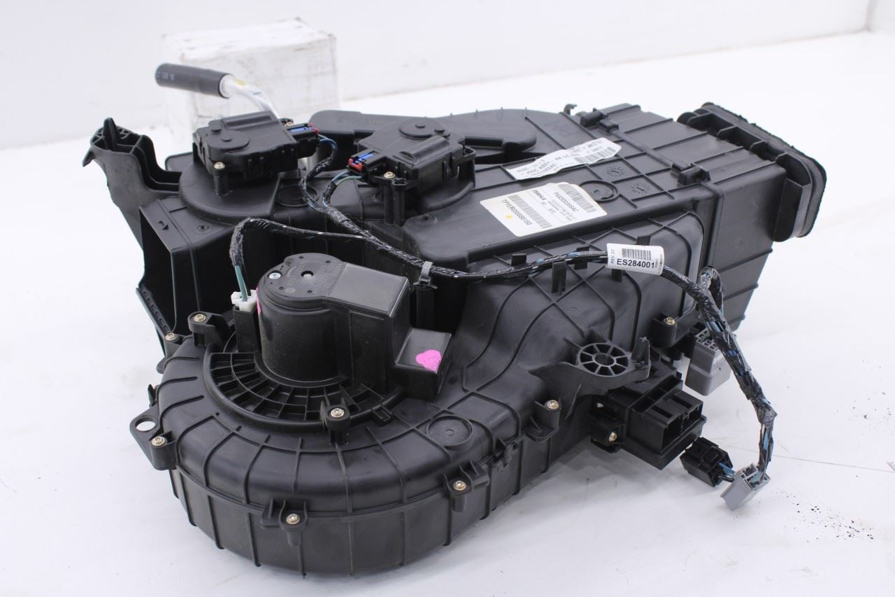 15-20 Dodge Grand Caravan GT 3.6L Rear Heater AC Upper Housing Blower Motor Assy2