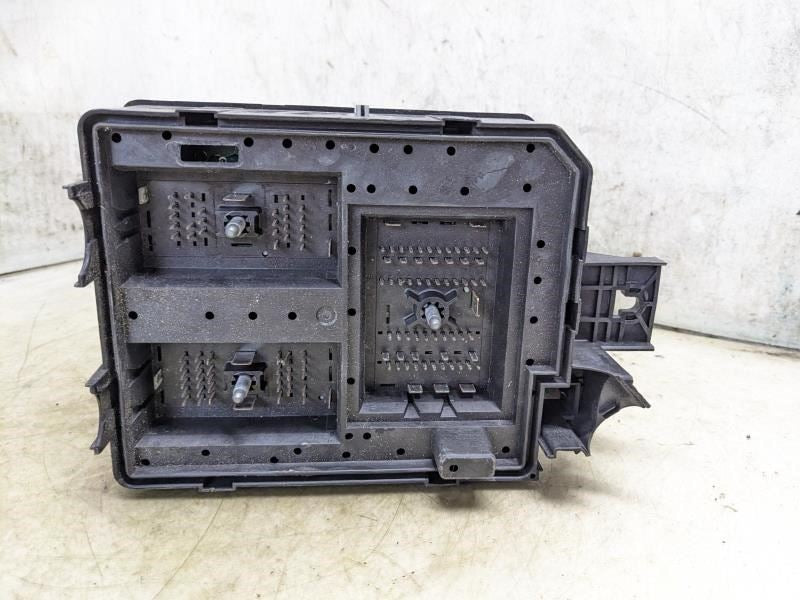 2013-2015 Buick Encore Fuse Box Relay Power Distribution Block 95131331 OEM - Alshned Auto Parts