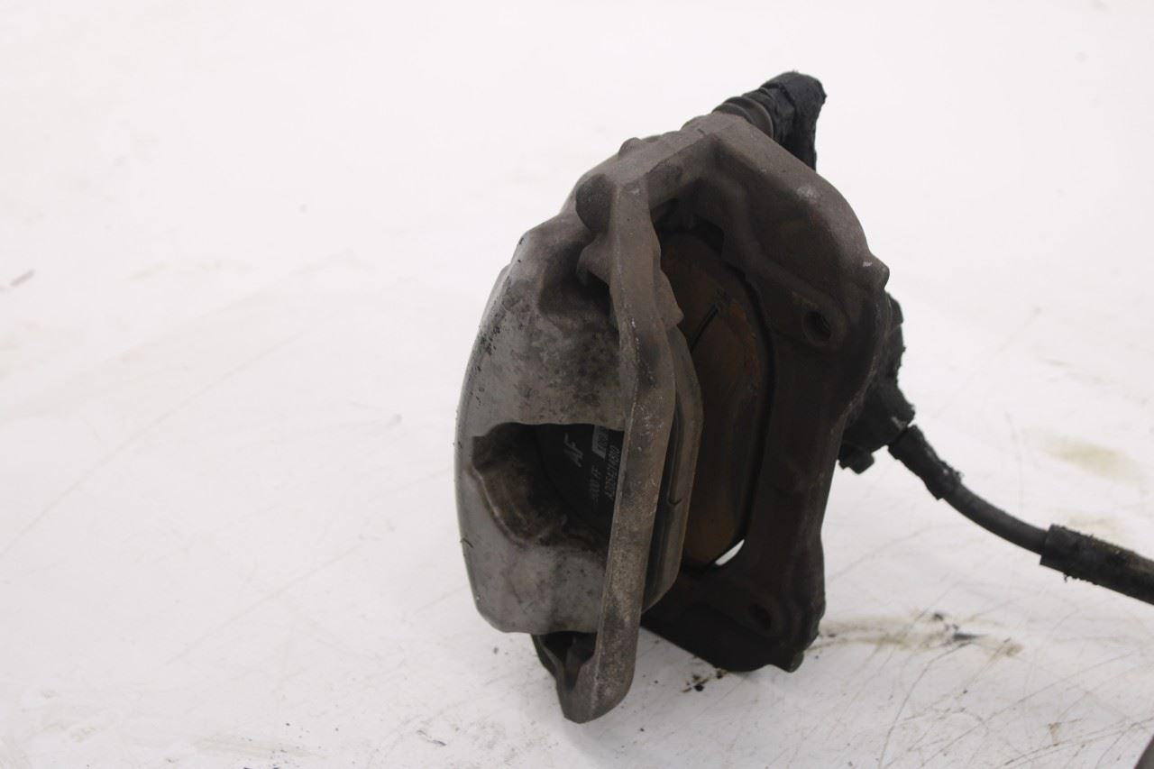 2015-2023 Mercedes-Benz C300 4Matic Front RH and LH Disc Brake Caliper Set of 27