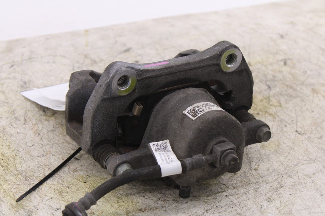 2018-24 Chevrolet Equinox LT 1.5L FWD Front Passenger RH Side Brake Disc Caliper13