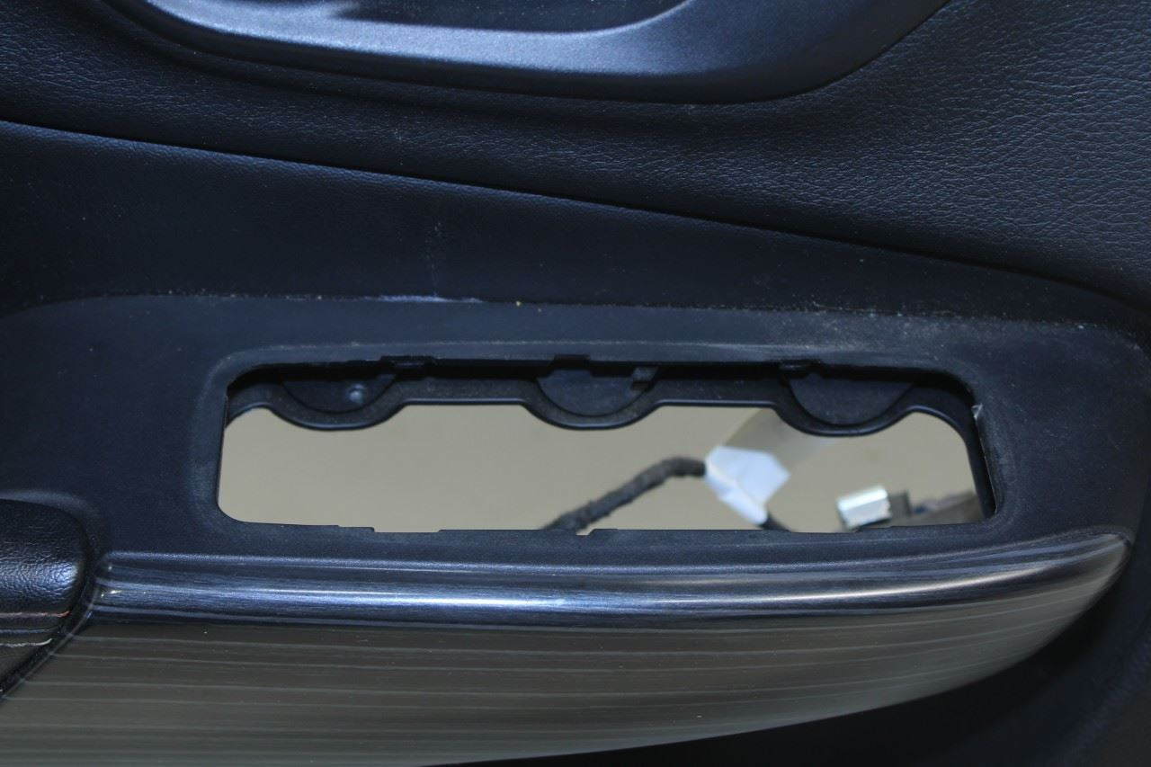 16-17 Jeep Cherokee 75th Anniversary Front Left Side Door Trim Panel 6BC601VHAC - Alshned Auto Parts