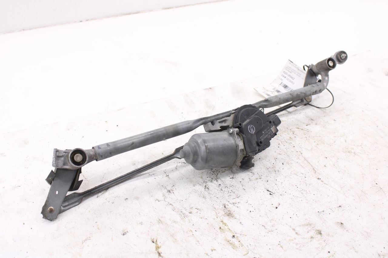 2014-2015 Dodge Durango SXT Front Windshield Wiper Transmission Linkage w/ Motor1