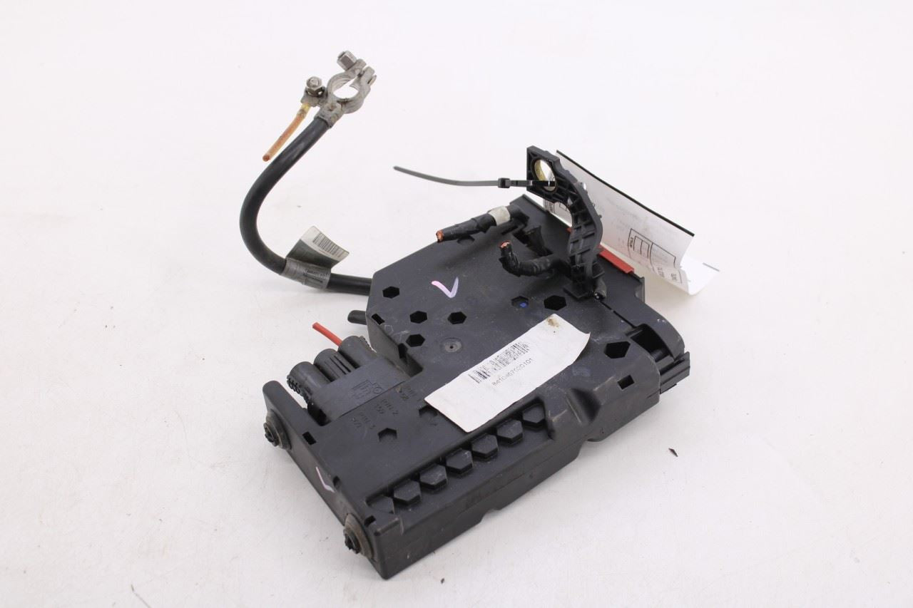 2010-16 Mercedes-Benz E350 Prefuse Relay Box Positive Battery Junction Terminal0