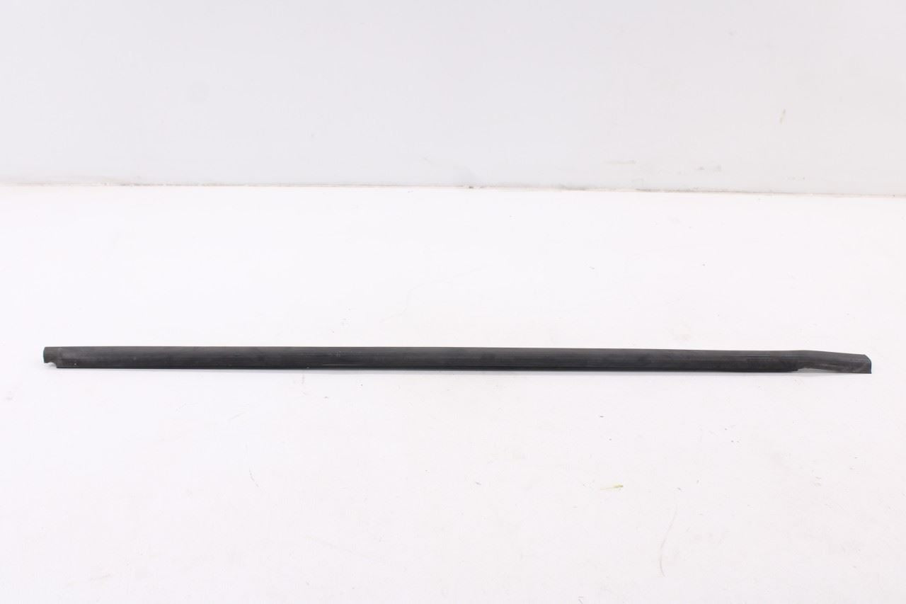 2019-21 Hyundai Veloster Front Right Door Weatherstrip w/ Belt Weatherstrip Set3