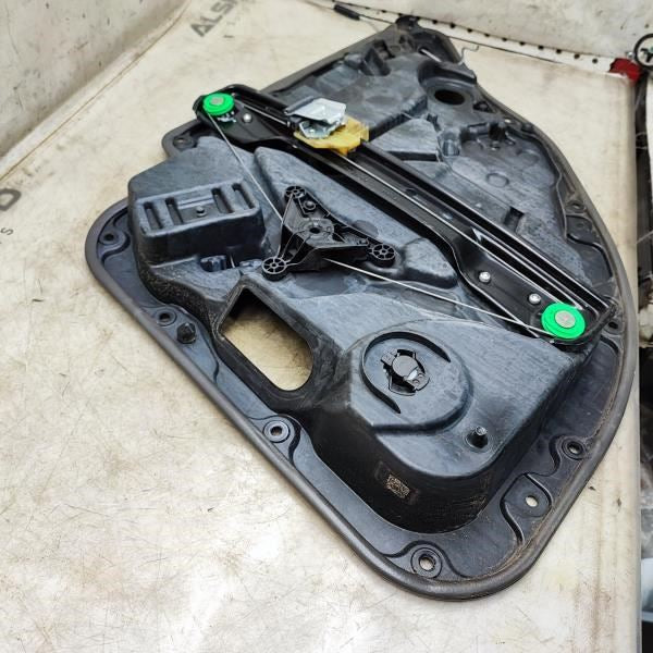 2015-21 Mercedes-Benz C300 Rear Left Side Door Window Glass Regulator w/ Carrier8