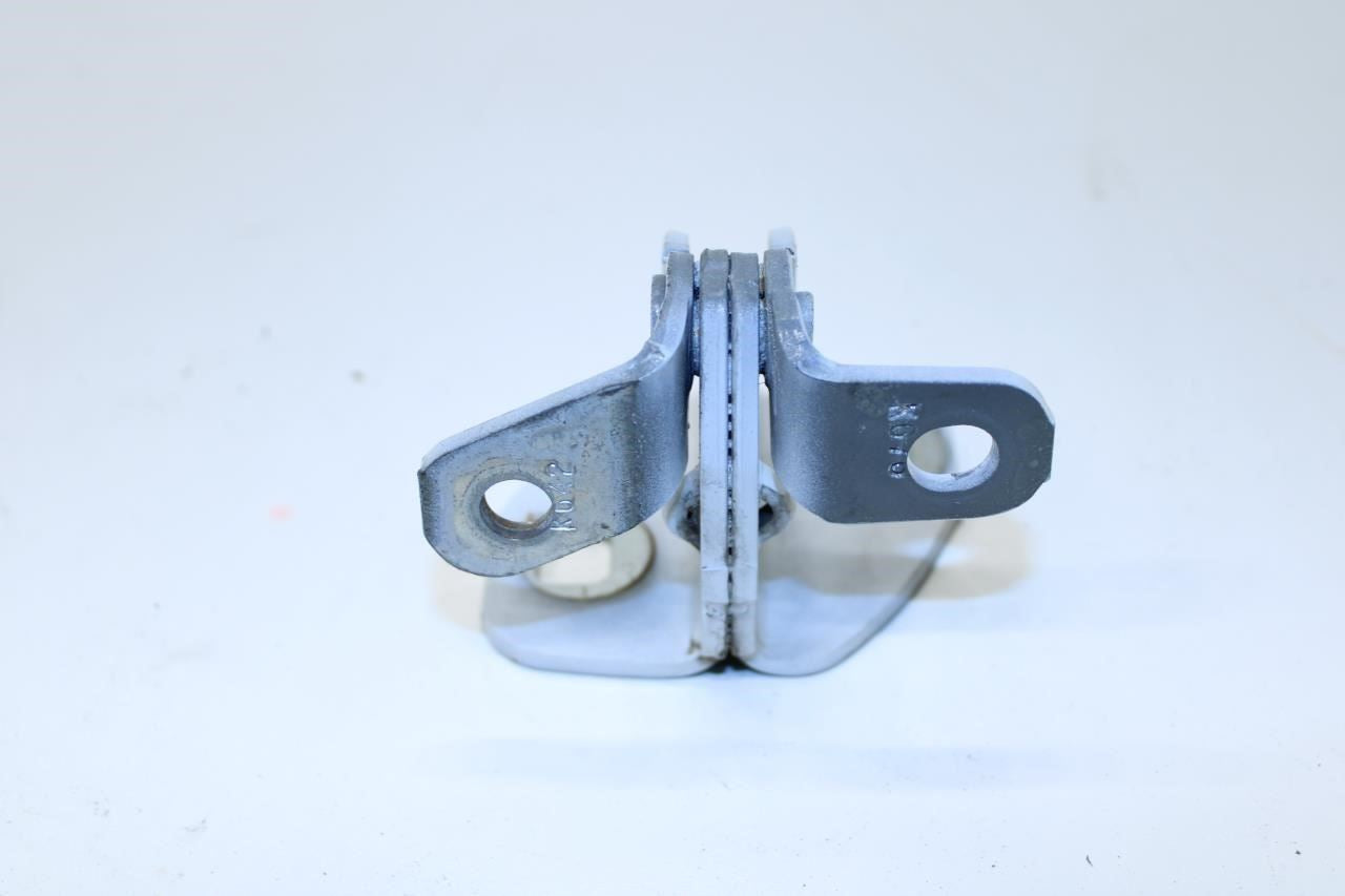 2017-23 GMC Acadia SLT-1 Rear Right Door Hinge Upper and Lower Pair 20986576 OEM - Alshned Auto Parts