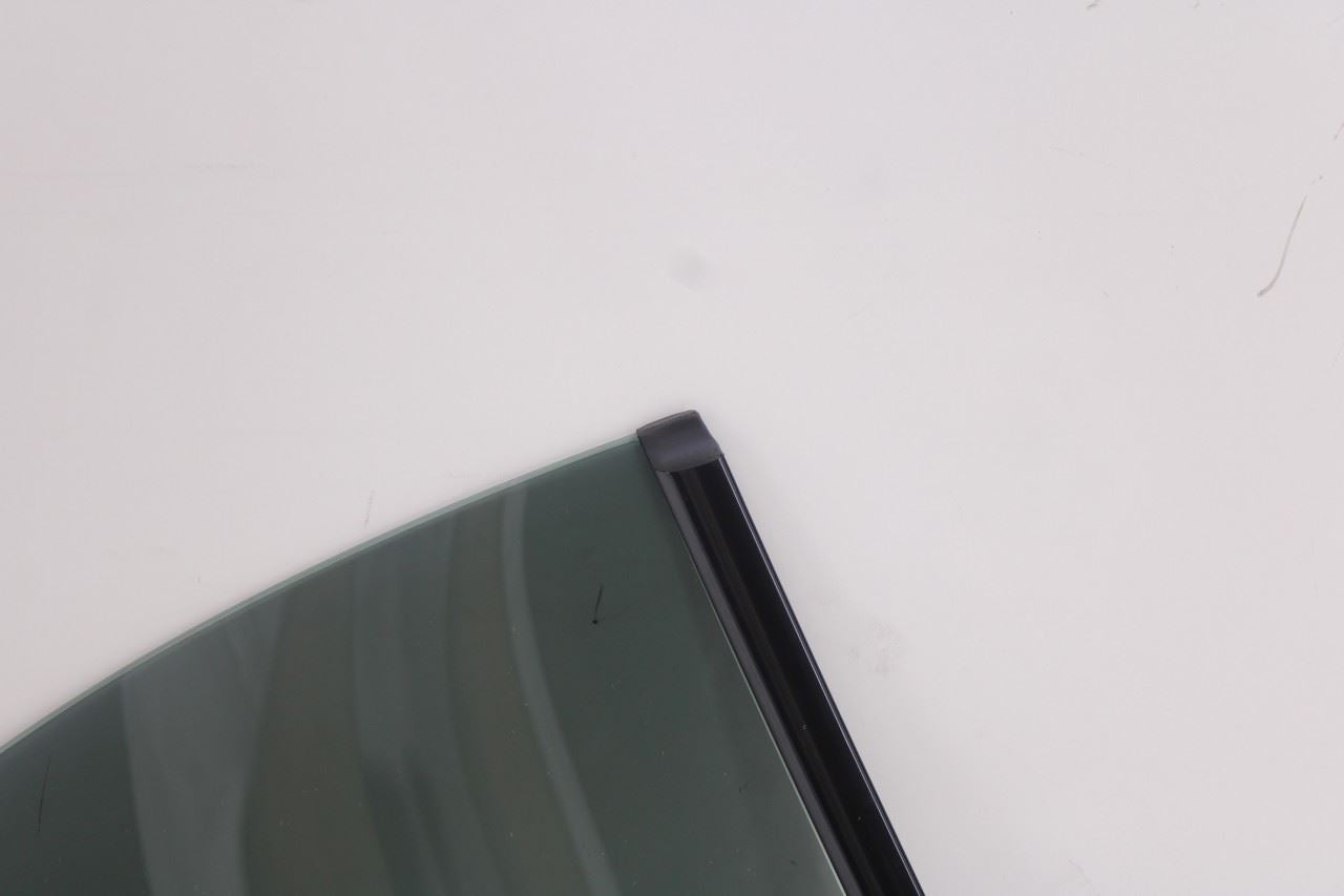 2006-2009 Mercedes-Benz CLK350 Rear Left Quarter Window Fixed Glass 20967001107