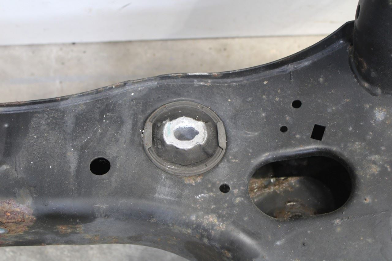 2013-16 BMW 328i xDrive SULEV AWD Rear Crossmember Subframe 33-30-6-851-657 OEM - Alshned Auto Parts
