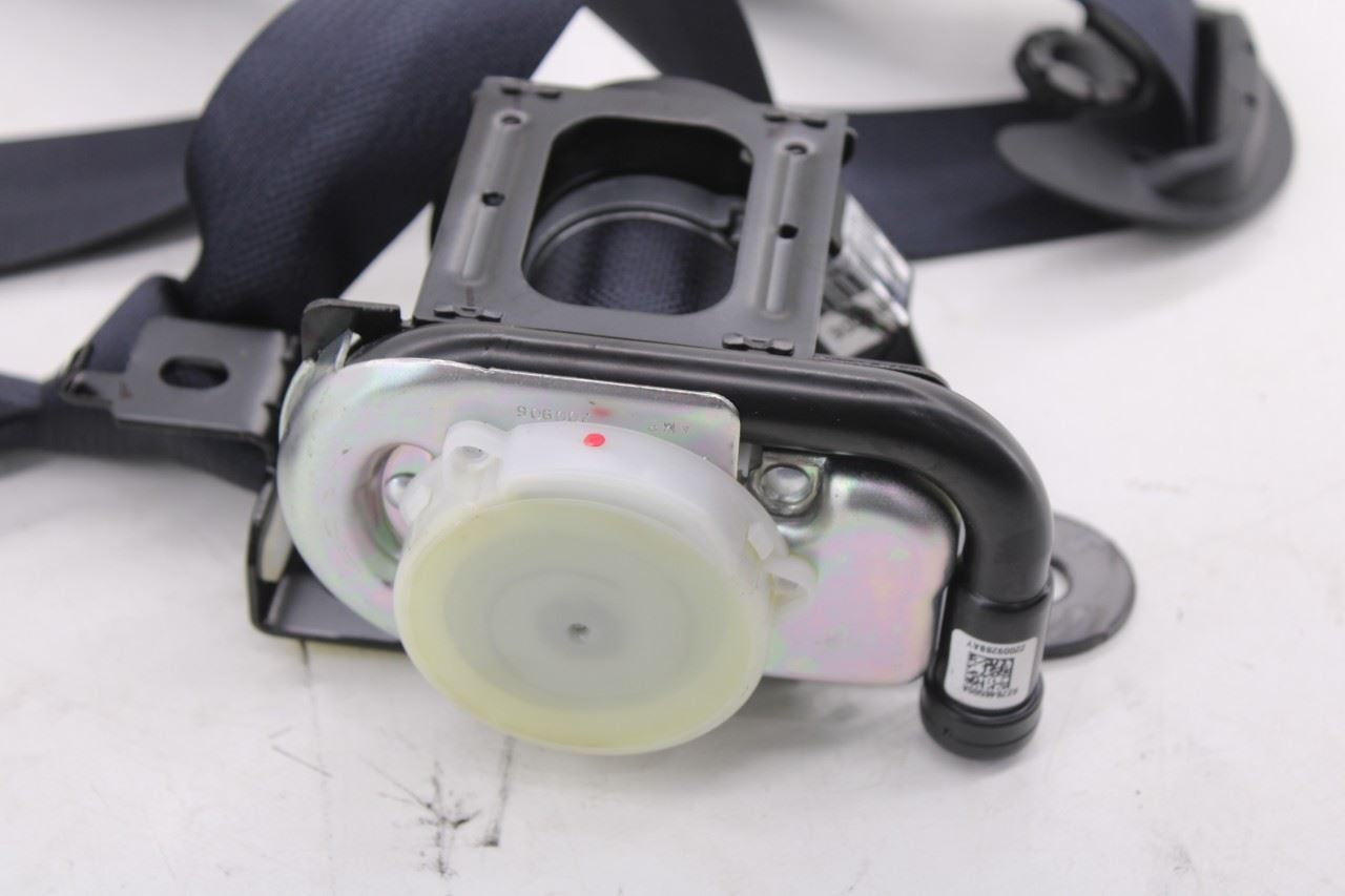 2019-25 Mitsubishi Outlander Sport SE 2.0L Front Right Side Seat Belt Retractor3