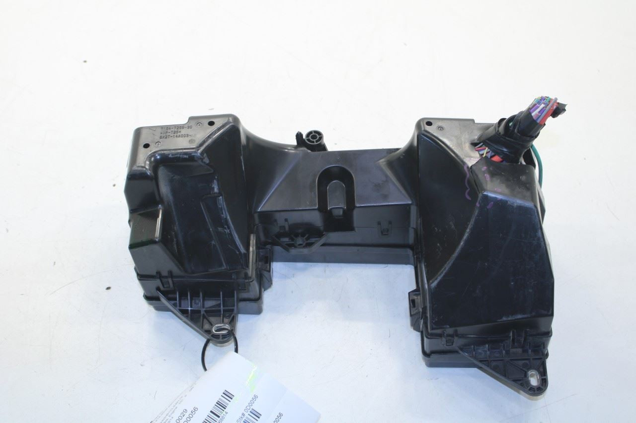 2010-15 Jaguar XF Portfolio 5.0L RWD Engine Bay Fuse Relay Junction Block *ReaD* - Alshned Auto Parts