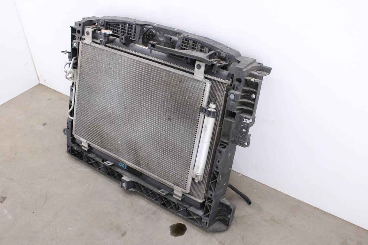 2014-19 Infiniti QX60 3.5L Engine Radiator w/ Cooling Fan Motor Assy 21460-3JA0A4