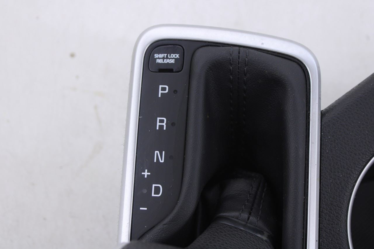 2016-22 Kia Sportage Nightfall Center Console Upper Cover Top Panel 84650D9900WK9