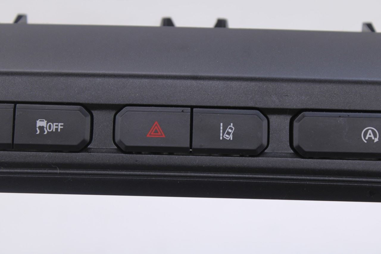2020-21 Ford Expedition Max XLT Dash Audio Radio Faceplate Climate Control Panel3