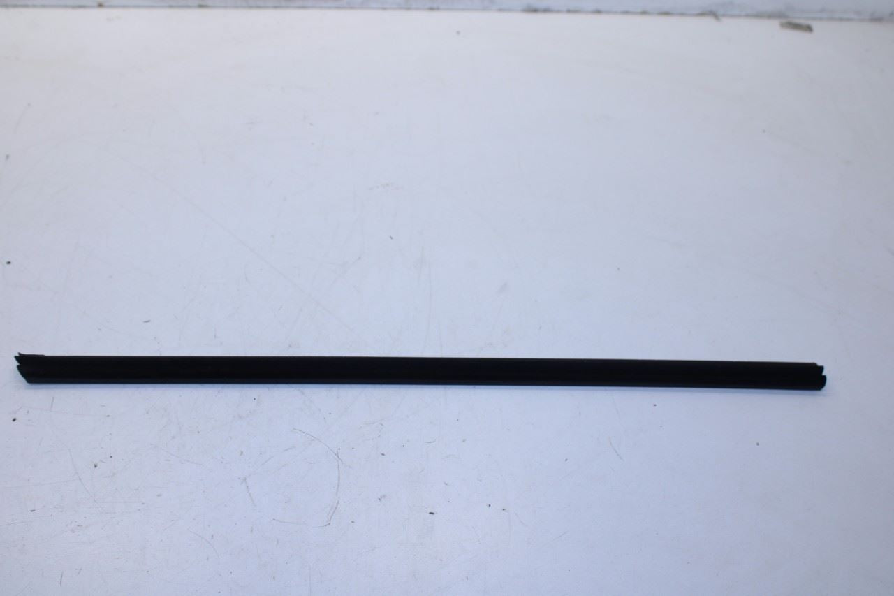 2020-2025 Kia Soul LX Front Right Door Run Channel w/ Belt Molding Weatherstrip - Alshned Auto Parts