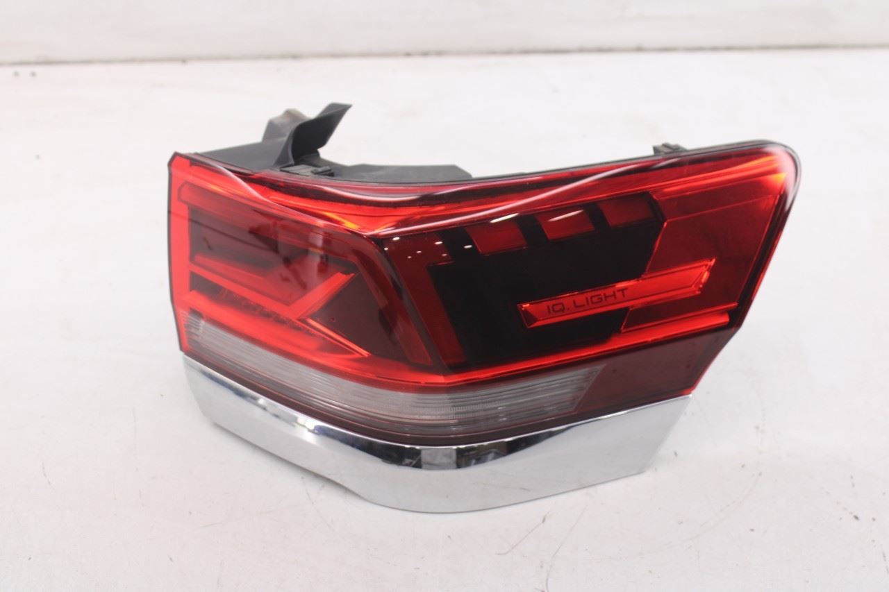 2021-2024 Volkswagen Atlas SE Rear Right Side Tail Light Lamp 3CN-945-096-D OEM2