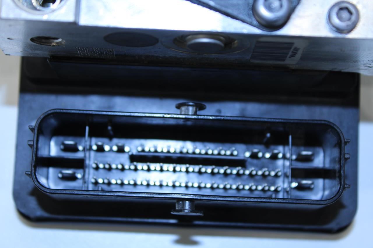 2018-2023 GMC Acadia SLT-1 3.6L ABS Anti Lock Brake Pump Module 84502696 OEM - Alshned Auto Parts