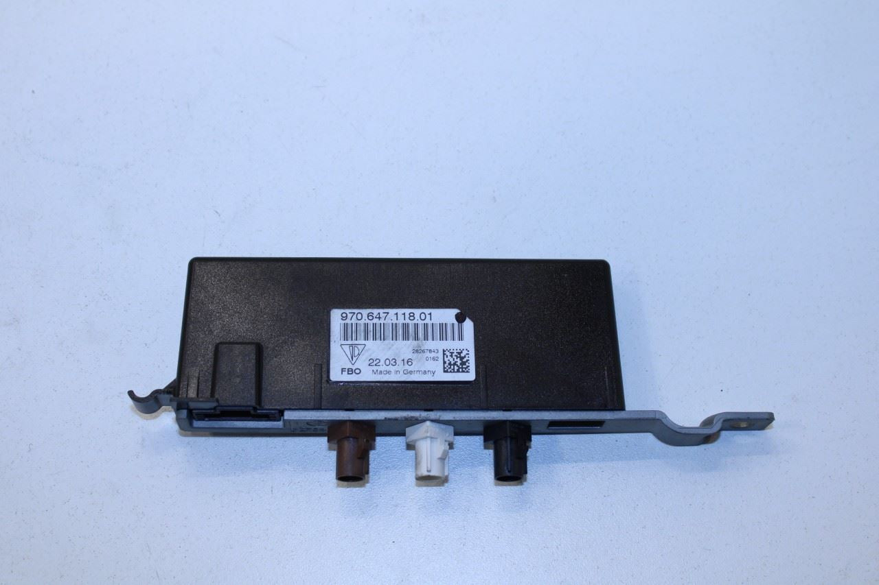 2010-2016 Porsche Panamera 4 Right Side Antenna Amplifier Booster Control Module - Alshned Auto Parts