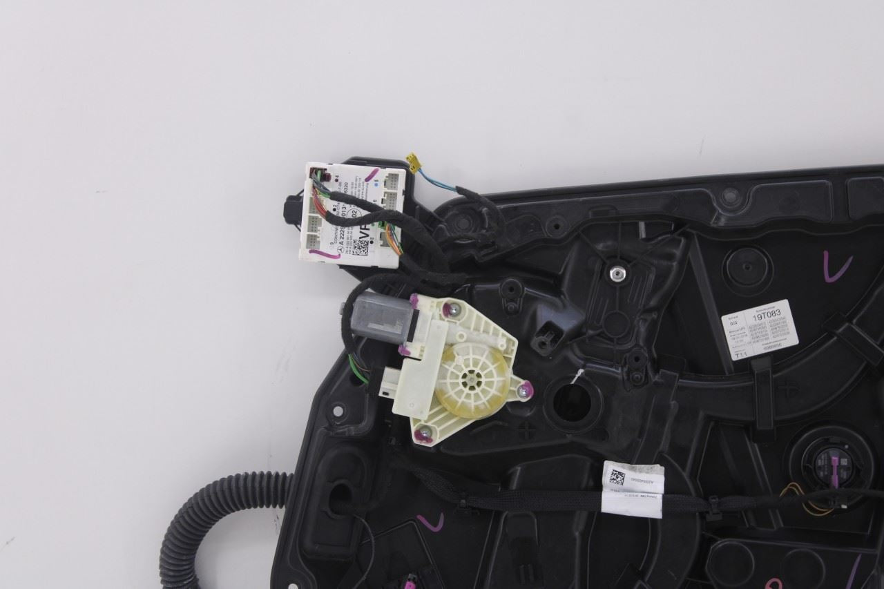 15-21 Mercedes-Benz C300 4Matic FR RH Door Window Regulator w/ Carrier and Motor2