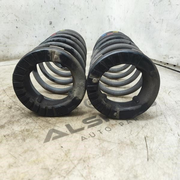 2014-2016 Kia Soul Rear Suspension Coil Spring Pair 55331-1J000 OEM