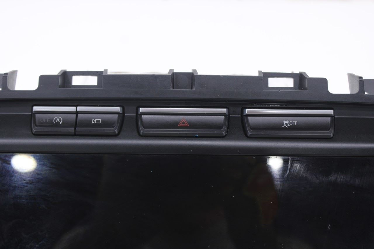 2021-25 Ford F150 XLT Supercrew Navi Media Information 12.0 Display w/ Air Vents4