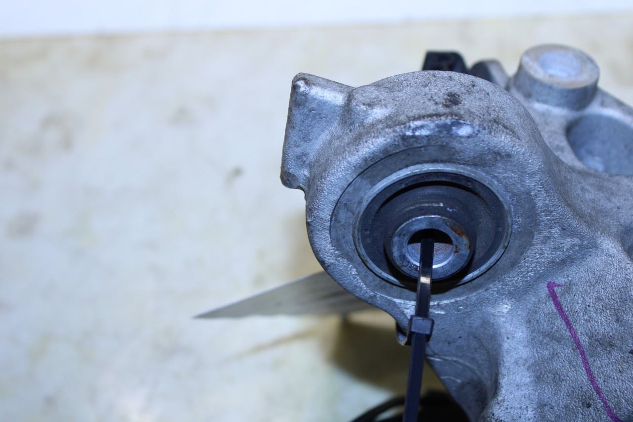 2014-23 Jeep Cherokee 75th Anniversary Rear Left Driver Side Spindle Knuckle Hub - Alshned Auto Parts