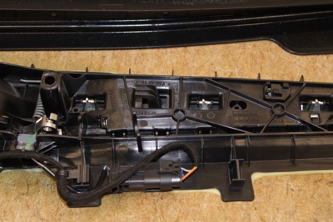 2014-2020 Maserati Ghibli S Q4 Rear Left Driver Door Trim Panel 670049746 *ReaD* - Alshned Auto Parts