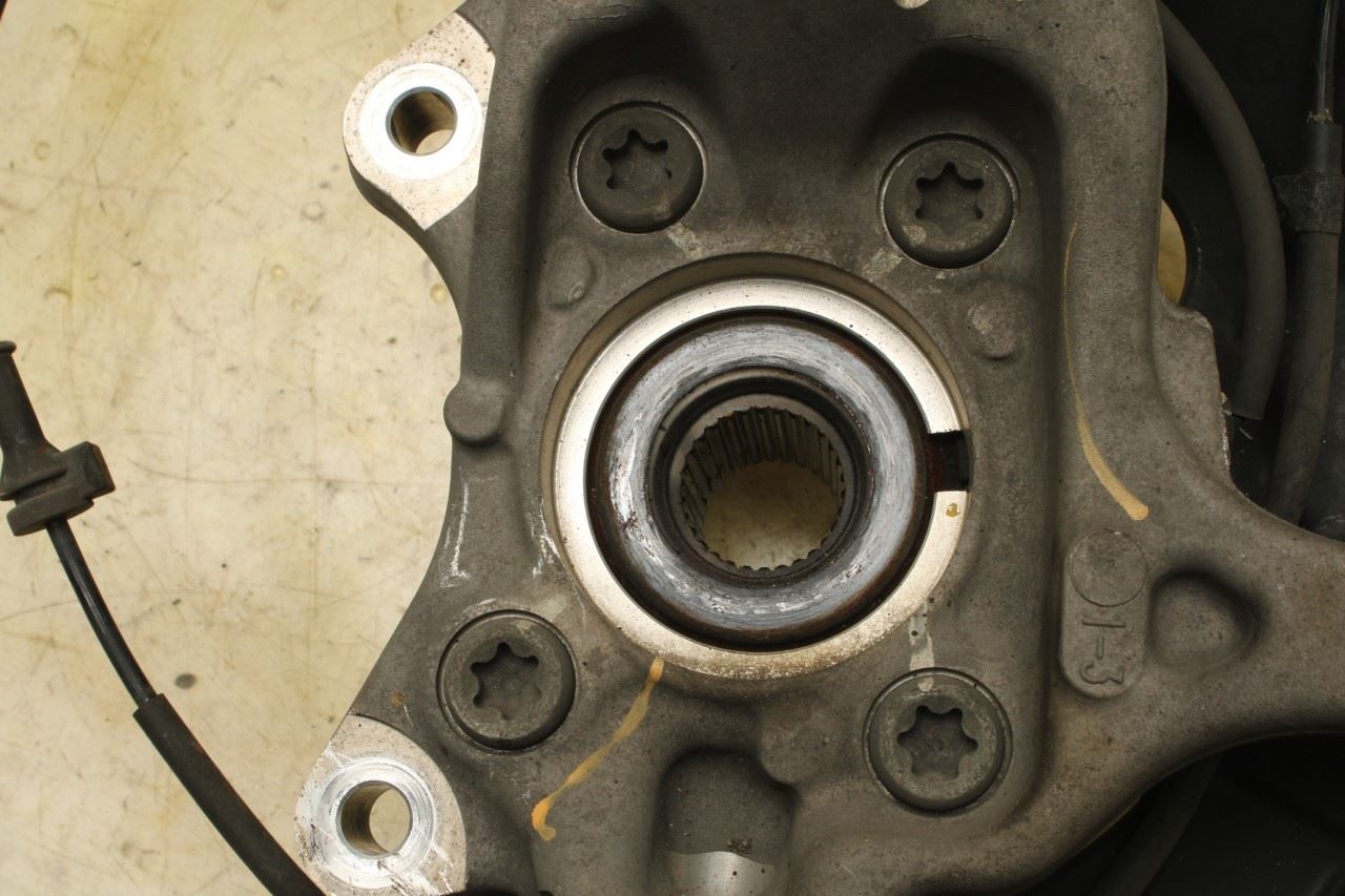 2023-25 Kia Sportage Hybrid EX Front Right Side Spindle Knuckle Hub 51711-N9200 - Alshned Auto Parts