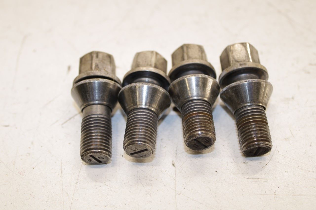 2014-2020 Maserati Ghibli S Q4 Wheel Lug Nut Bolt Stud Set of 20 670005351 OEM - Alshned Auto Parts