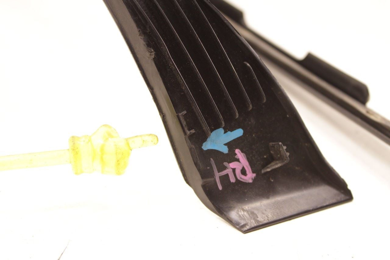 22-23 Hyundai Tucson SEL FR RH and Left Windshield Trim A-Pillar Molding *ReaD* - Alshned Auto Parts