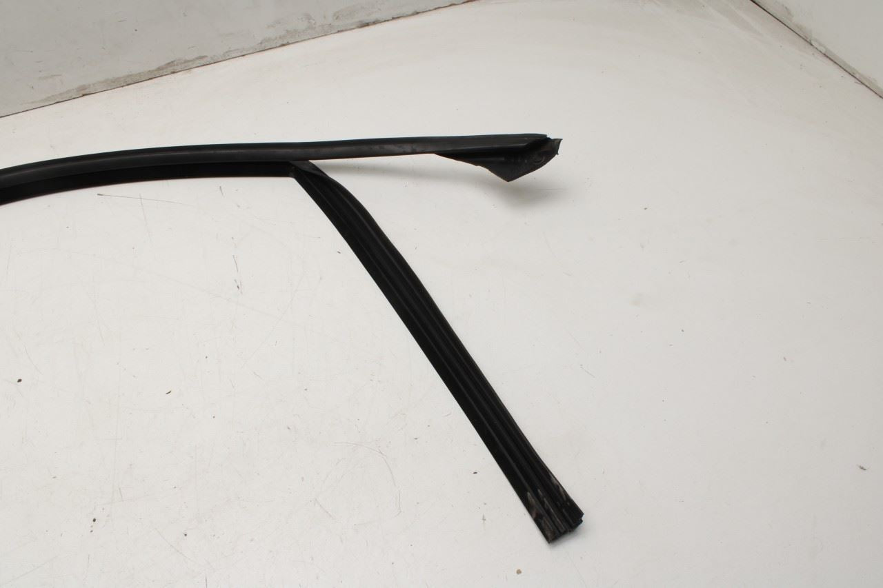 10-16 Mercedes-Benz E350 4Matic Front Right Door Run Channel w Belt Weatherstrip - Alshned Auto Parts