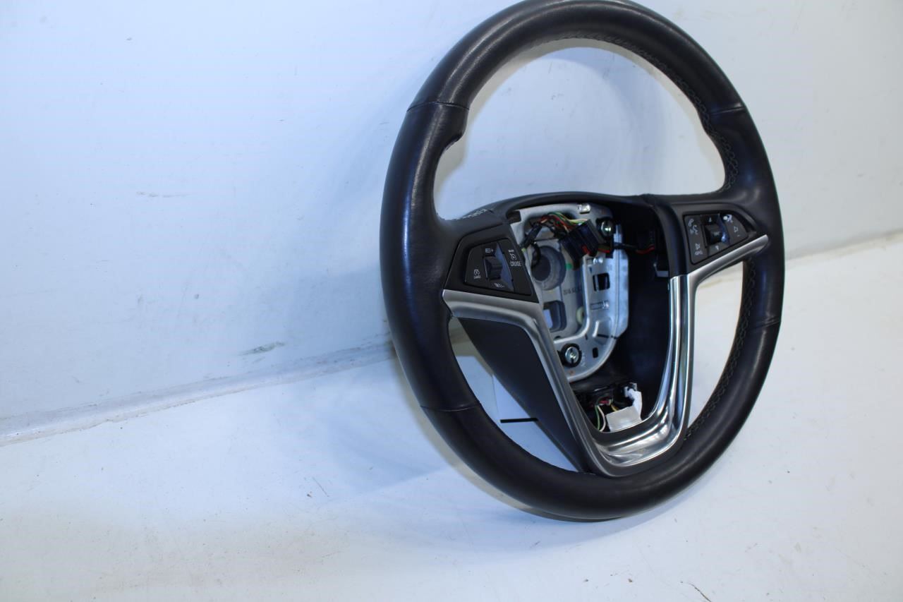 17-20 Buick Encore Steering Wheel Leather w/ Control Buttons 42359370 OEM *ReaD* - Alshned Auto Parts