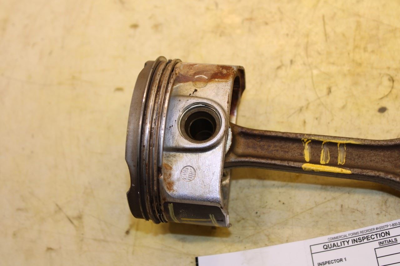 2010-17 Toyota Camry LE 2.5L Engine Piston No 3 w/ Connecting Rod 13211-0V011-A0 - Alshned Auto Parts
