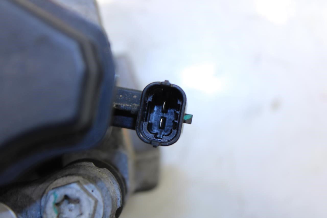 2019-2025 Cadillac XT4 Premium Rear Right Side Brake Disc Caliper 13517686 OEM - Alshned Auto Parts