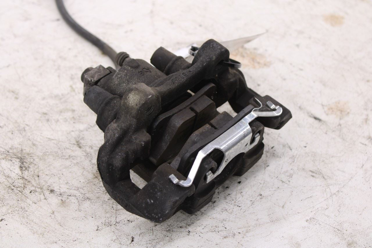2011-20 Dodge Durango SXT 3.6L AWD Rear Passenger Right Side Brake Disc Caliper10