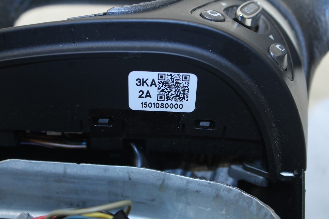 2016-20 Nissan Pathfinder SV 3.5L AWD Steering Wheel Leather w/ Control Buttons - Alshned Auto Parts