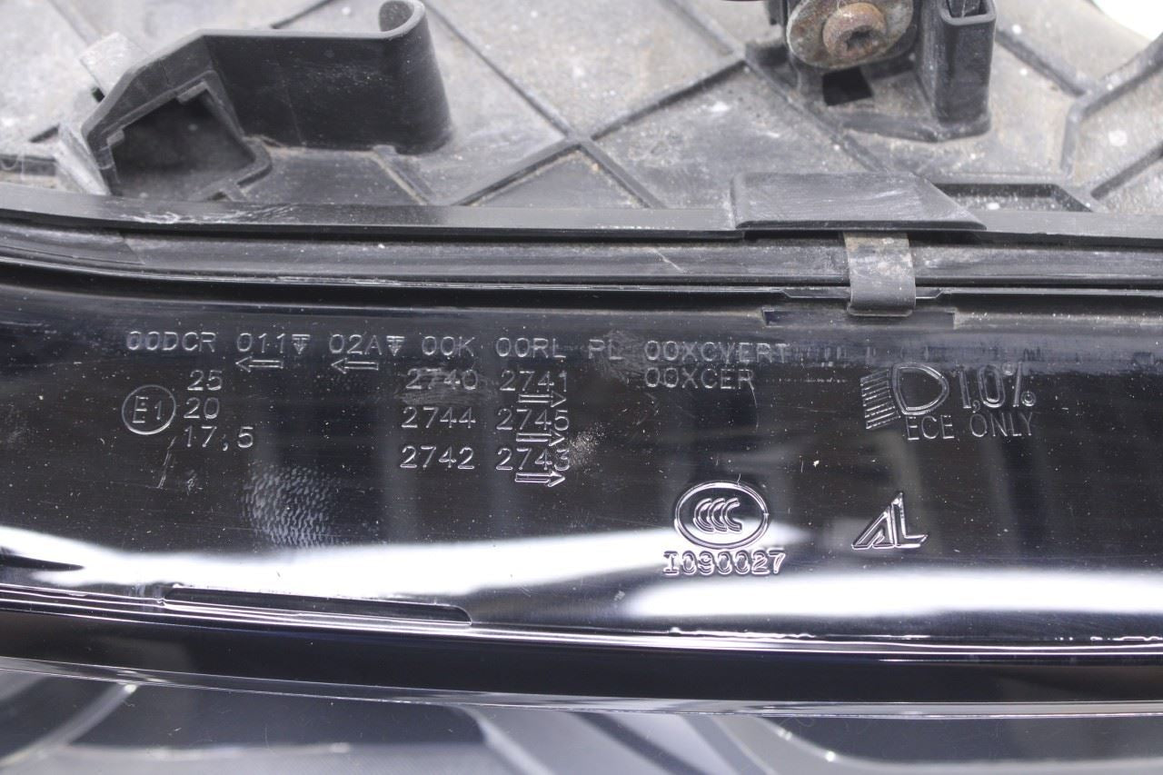 2012-15 Audi A7 Premium Front Passenger Right Side Headlight Lamp 4G8-941-006-B9