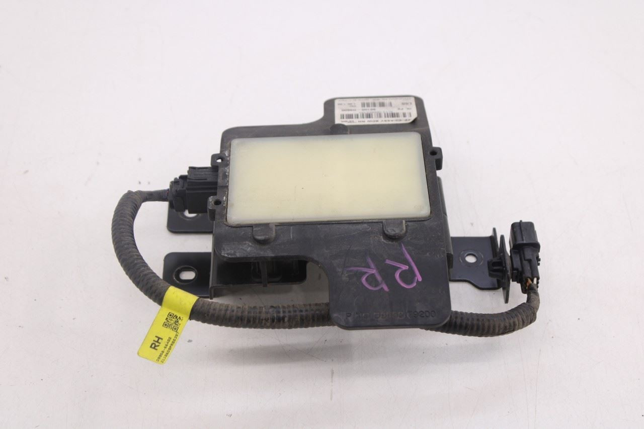 20-22 KIA Sportage Nightfall Rear Right Blind Spot Detection Radar Sensor Module4