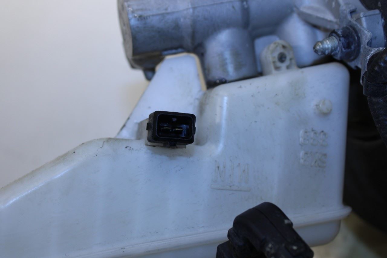 2020-2022 KIA Soul LX 2.0L Power Brake Booster w/ Master Cylinder w/ Reservoir - Alshned Auto Parts