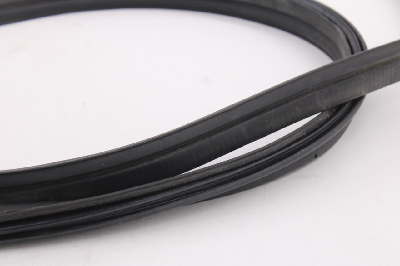 20-25 Mitsubishi Outlander Sport SE Liftgate Tailgate Weatherstrip Seal 5815A1334